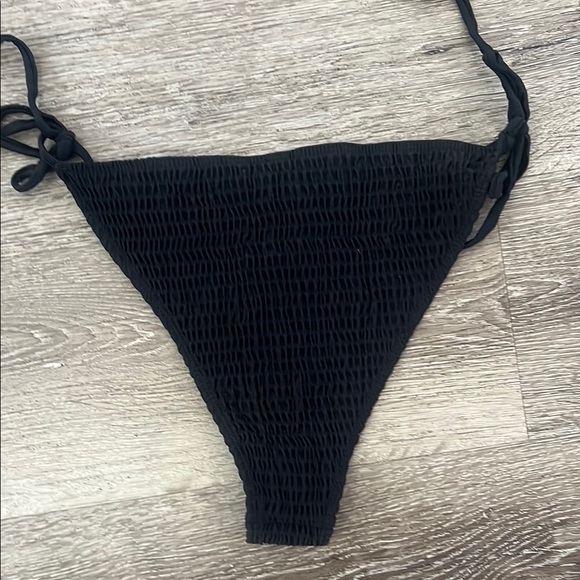 Black Ruched Bikini Bottom - Picture 5 of 6
